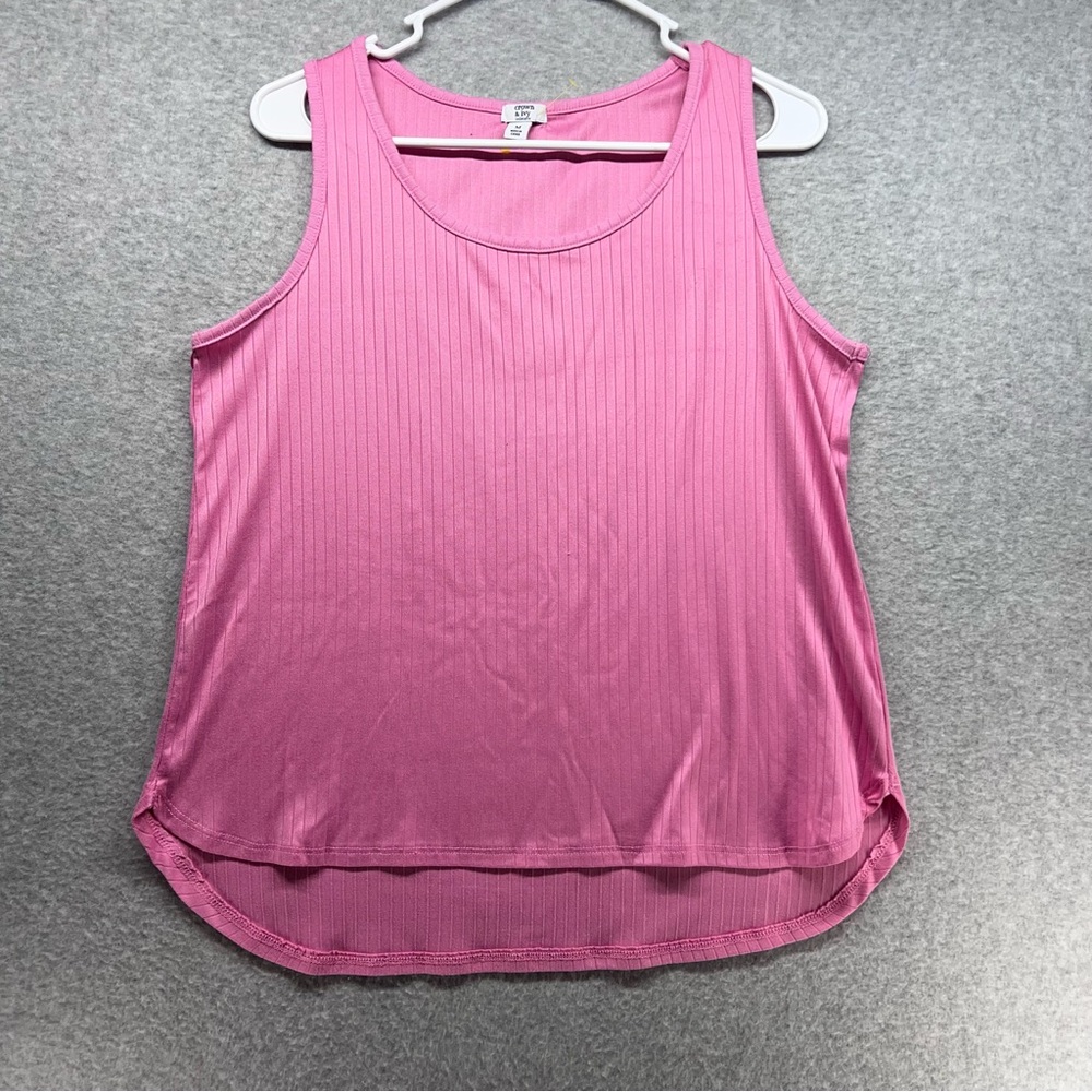 crown & ivy Bright Pink Ribbed Scoop Tank